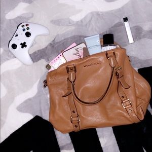 Michael Kors Leather Purse💖